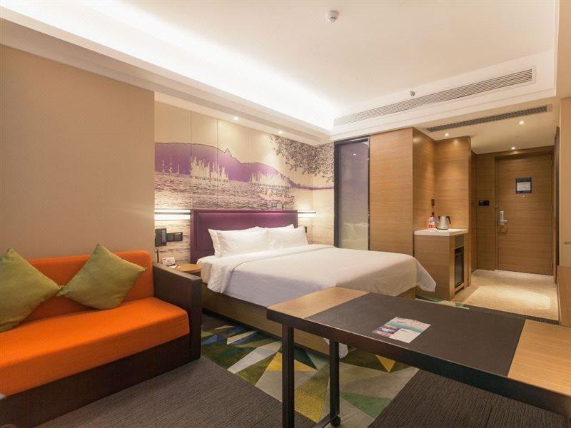Hampton By Hilton Wuhan Tianhe Airport East Exterior photo