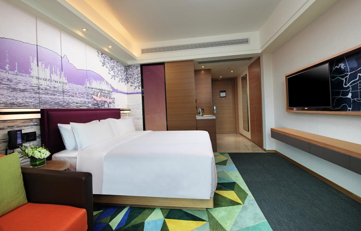 Hampton By Hilton Wuhan Tianhe Airport East Hotel Exterior photo